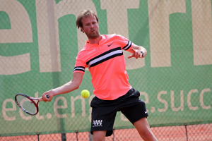 Yoran Verschoor debuteerde op WK Young Seniors in Miami. Yoran Verschoor debuteerde op WK Young Seniors in Miami.